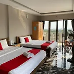 Bờ Sông Hotel