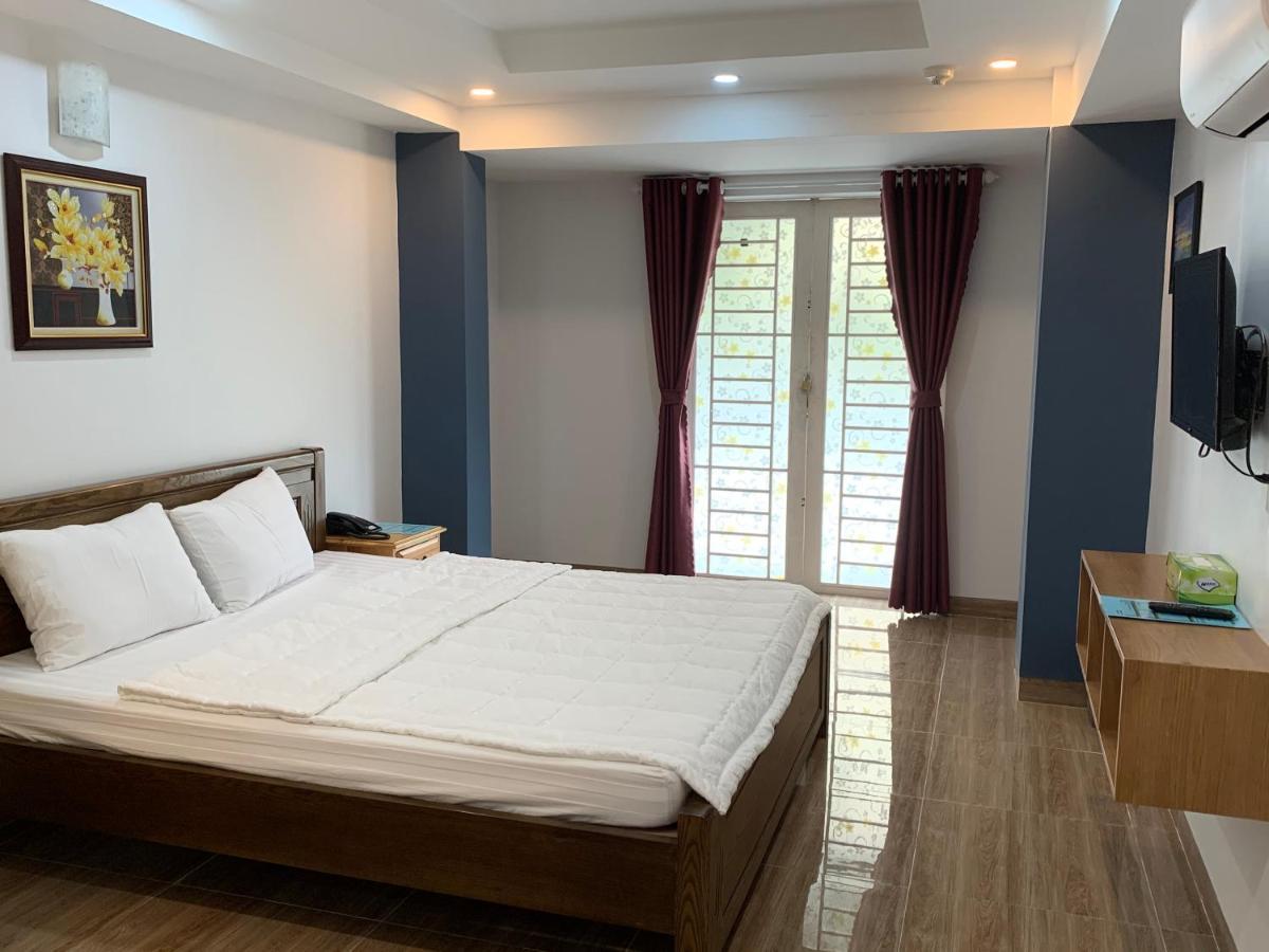 Khách sạn Bờ Sông