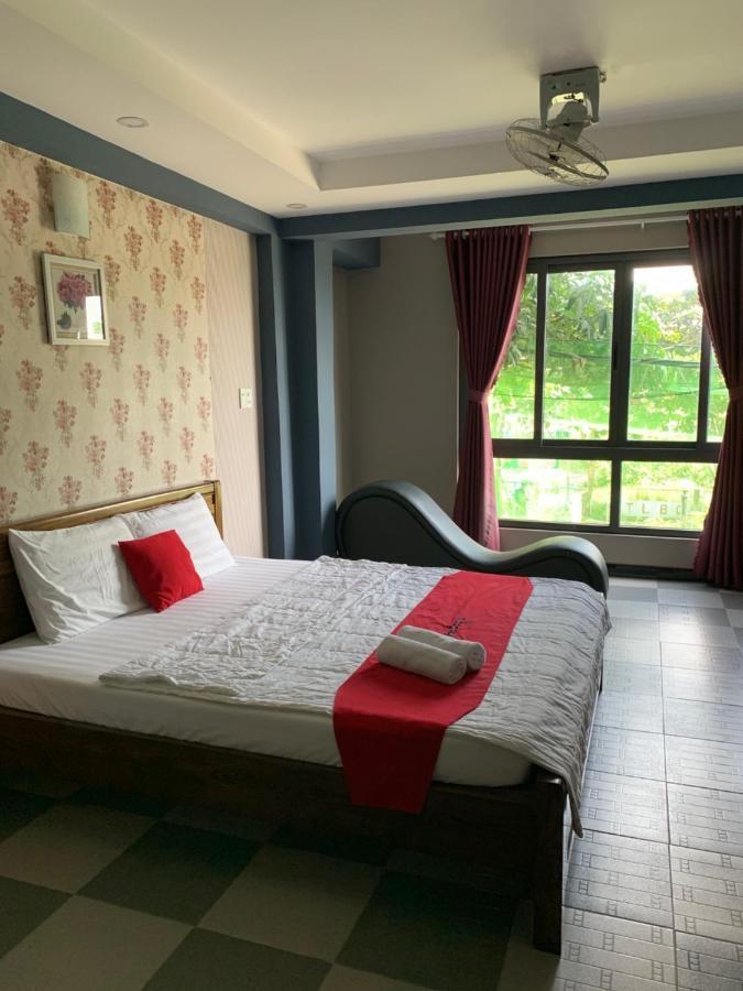 Bờ Sông Khách sạn